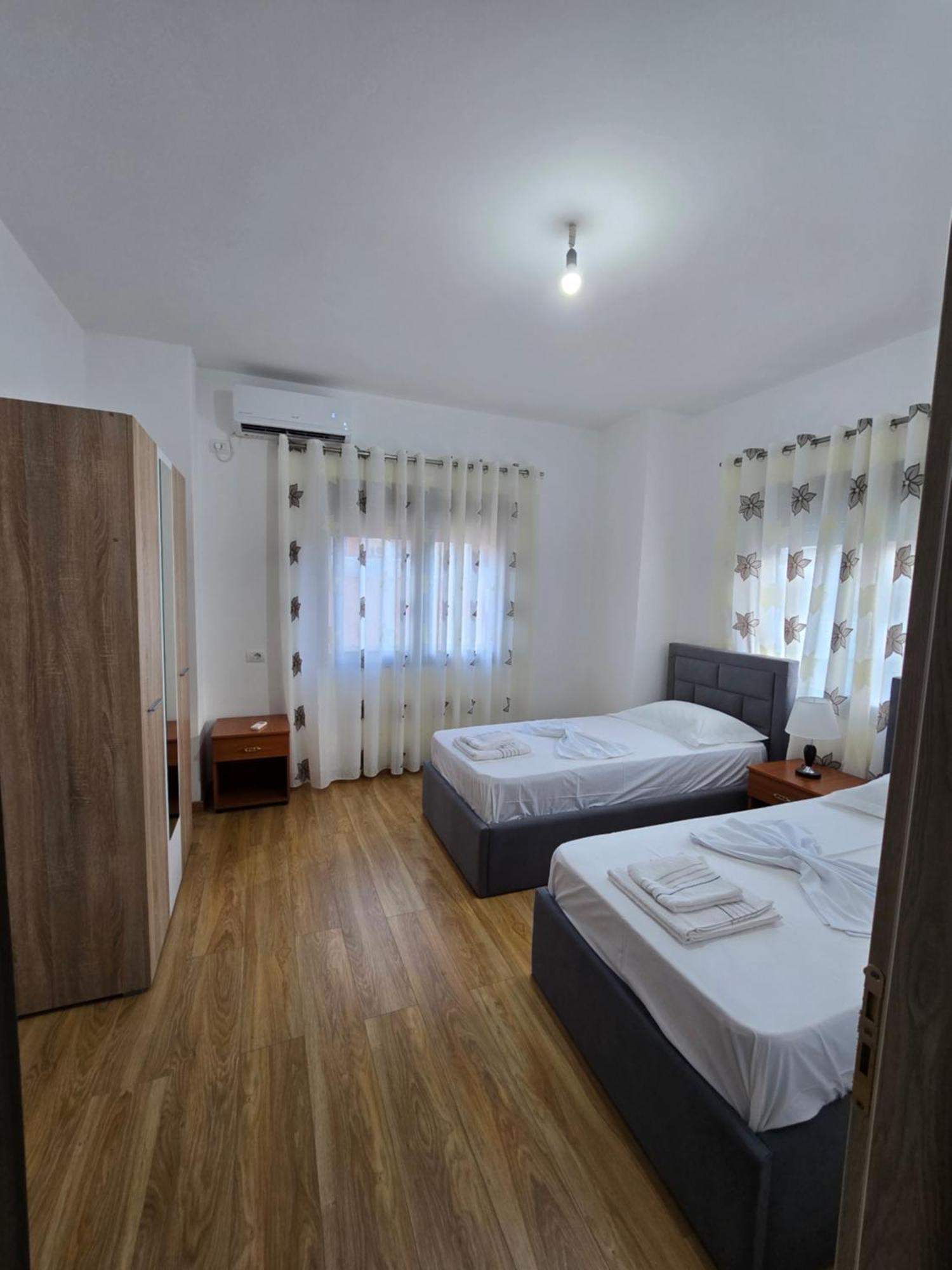 Brana Apartments Sarandë Exterior foto